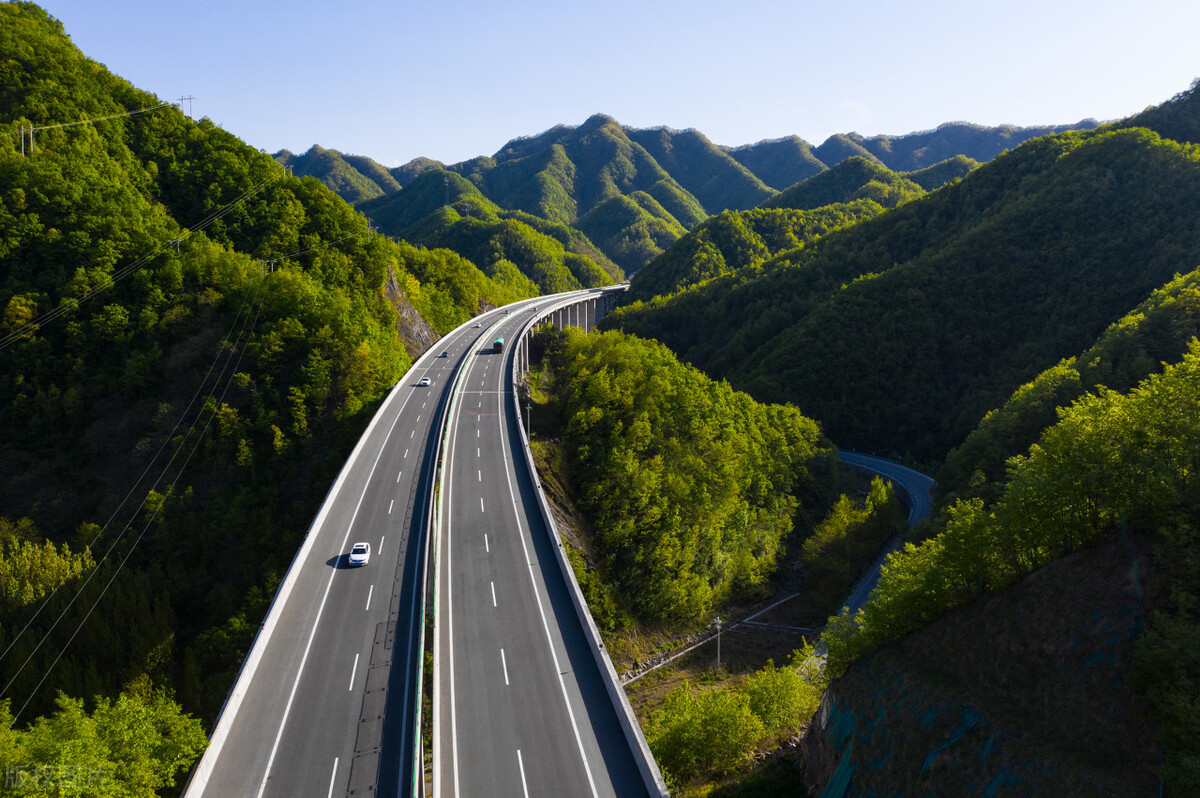 五一自驾需要带的东西,五一去旅游带什么在车上