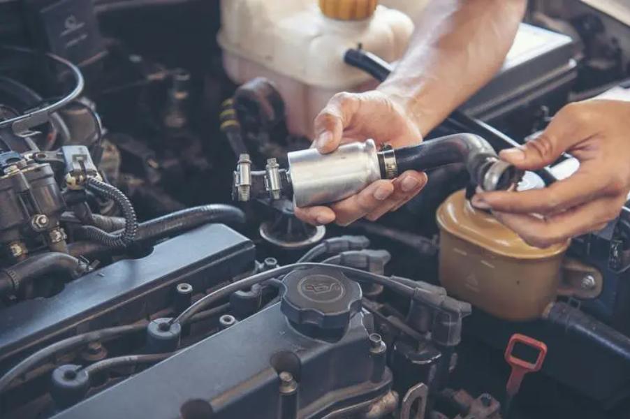 汽车保养除了换机油还有哪些要做,汽车保养换机油要准备什么