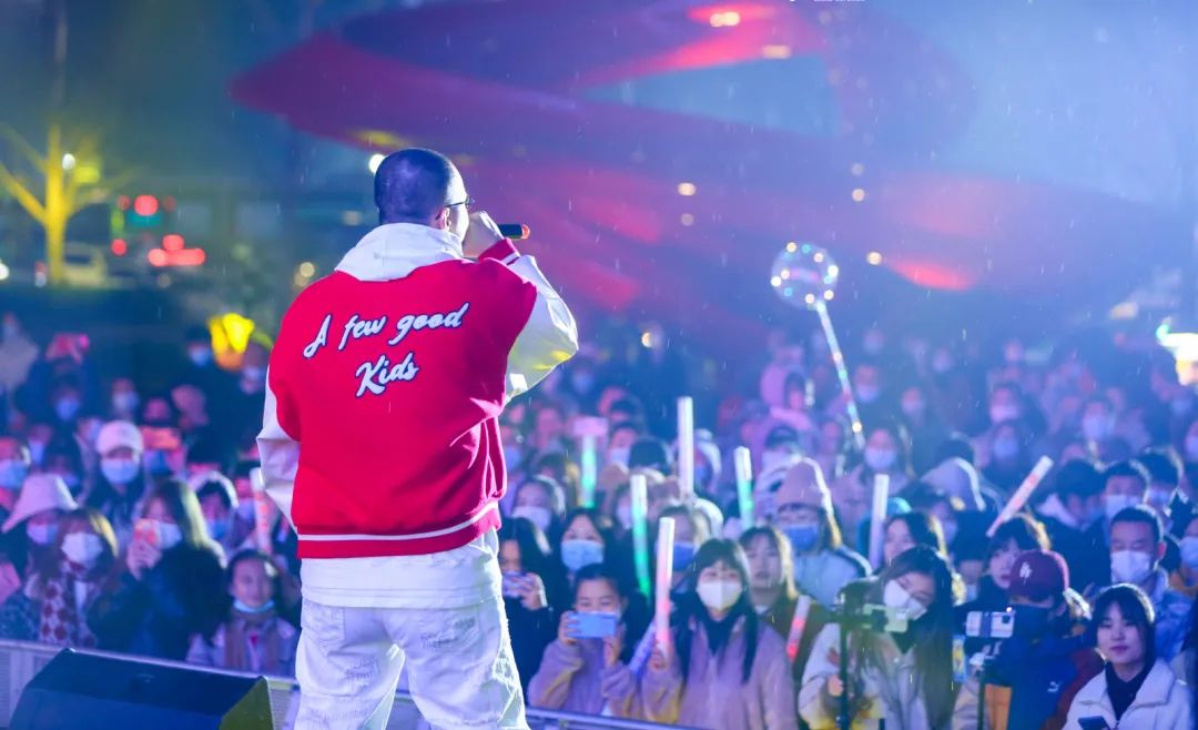 跨年夜一整天都是怎么过的,跨年这天怎么过才有意义