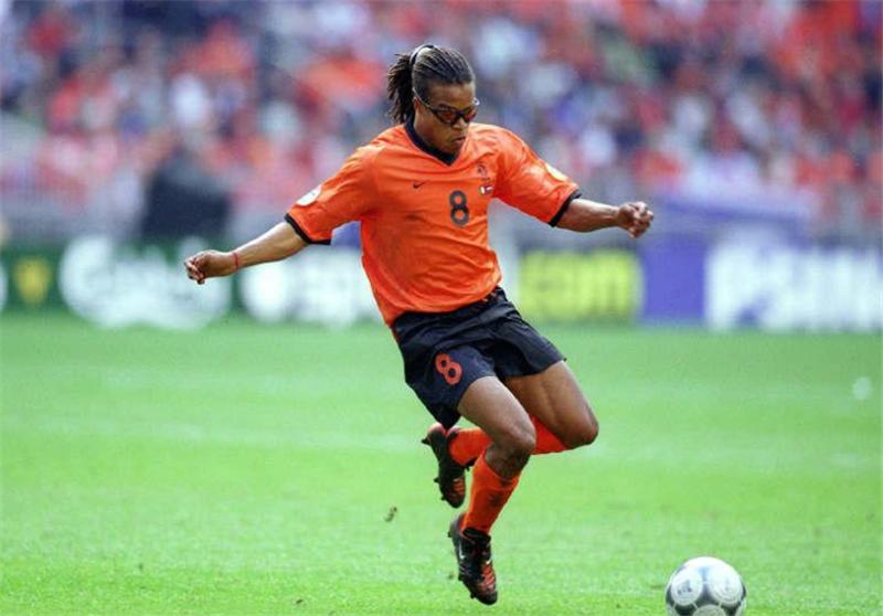 从米兰去国米的球员,从米兰离开大放异彩的球员