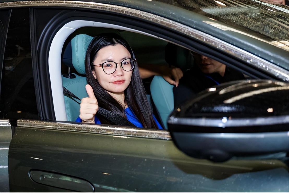 纯电续航1000公里远航y6表现如何,远航汽车y6发布会