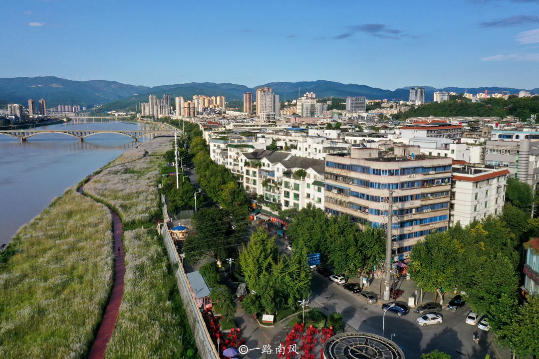 广元市城市风景一角,四川广元的城市面貌