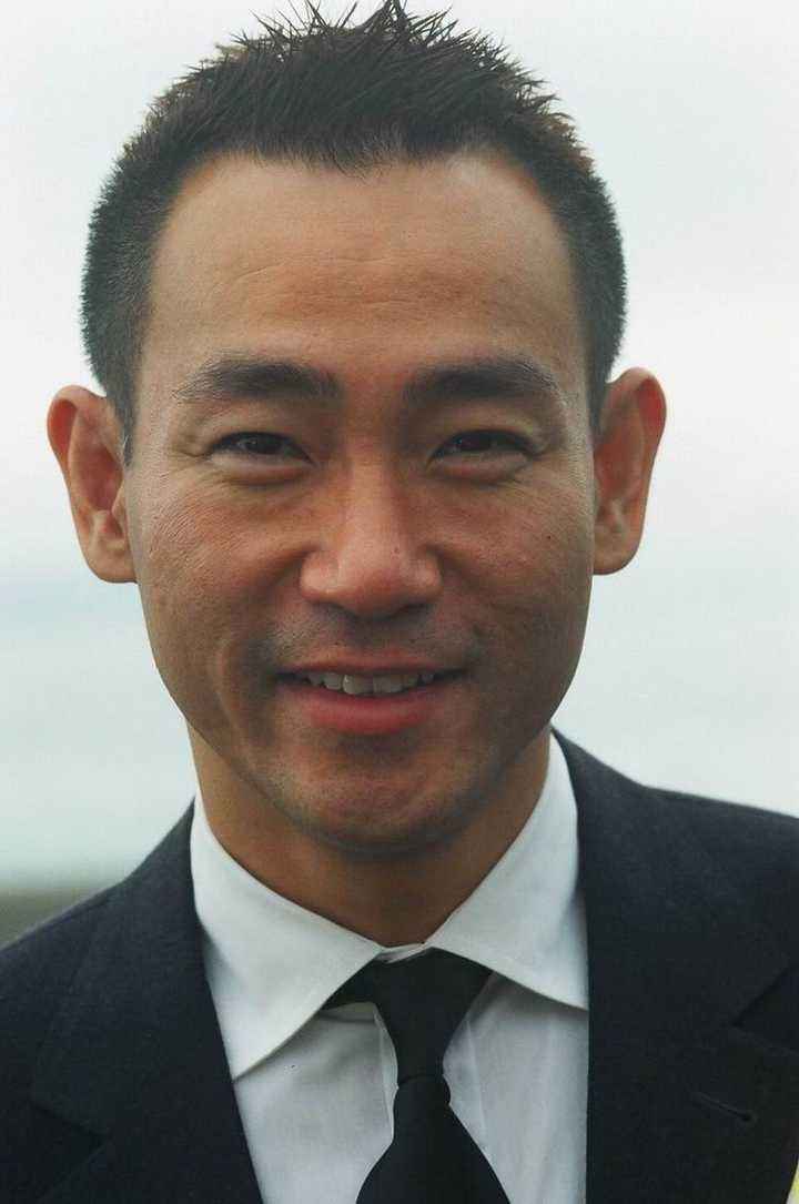 至今不婚的8位男星,5位至今未娶的大龄男星