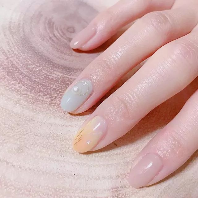 简单又纯又欲的美甲图文,不俗气简单又好看的美甲