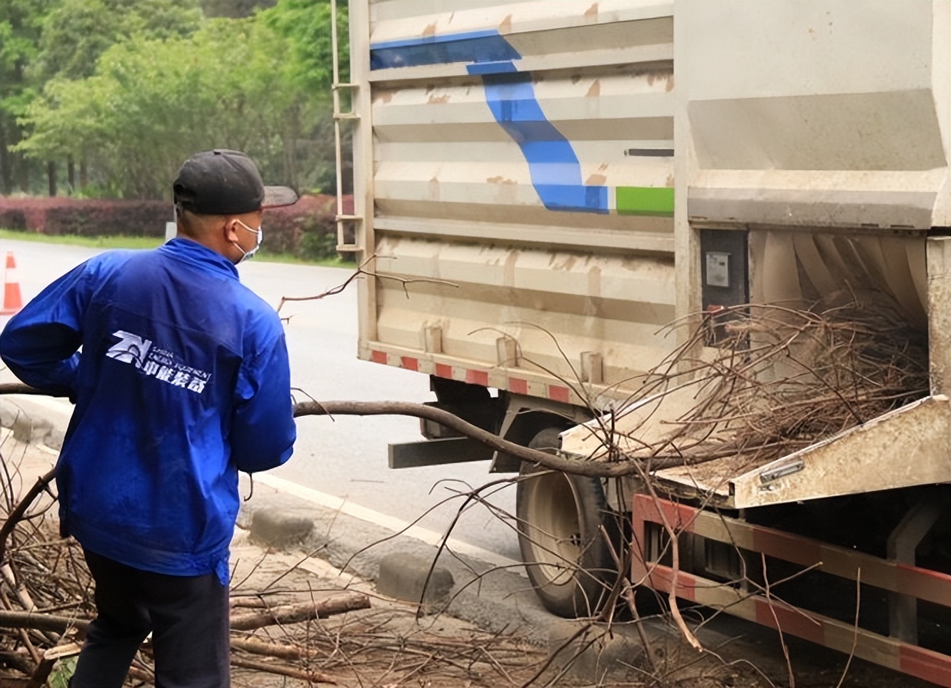 废木头粉碎机移动小型,高效锯末粉碎机
