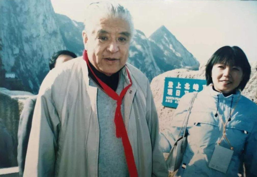 老戏骨李默然：演“邓世昌”走红，娶龙潮生3孩，和妻子恩爱60年