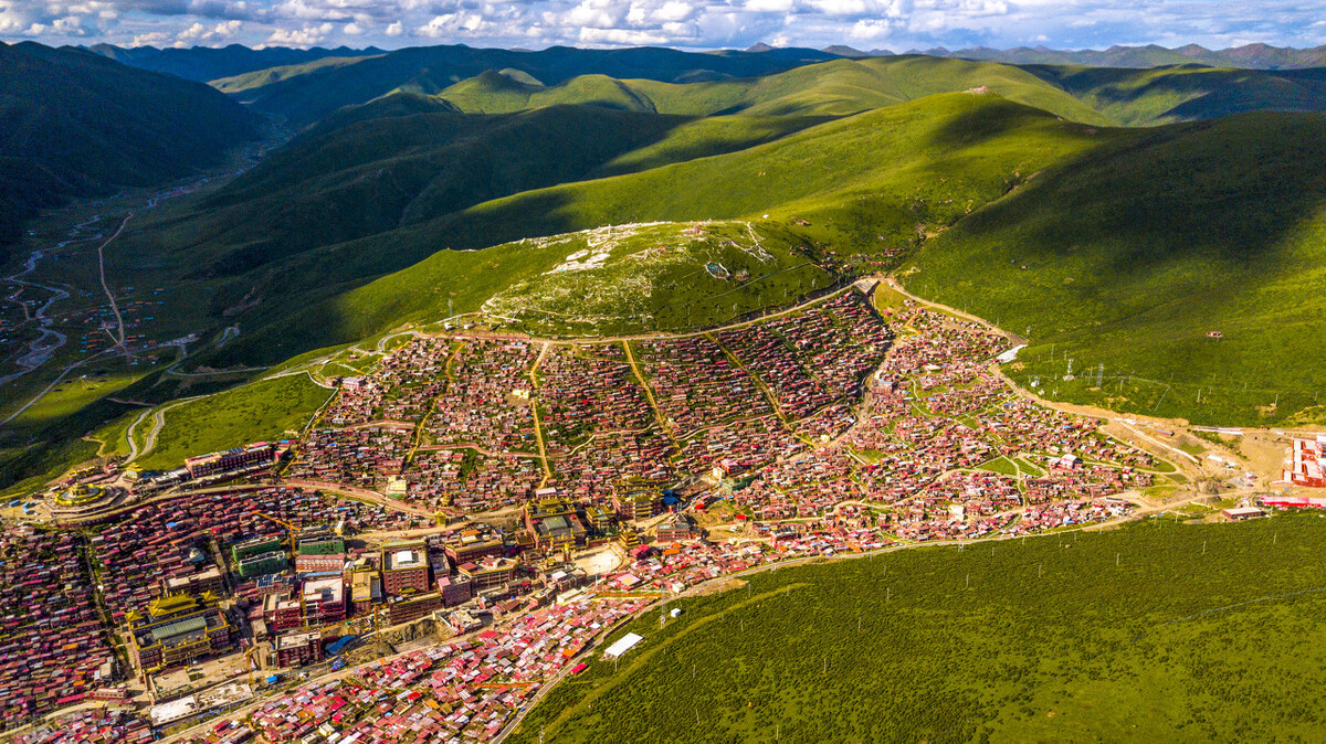 色达旅游攻略详细介绍,色达旅游环线攻略