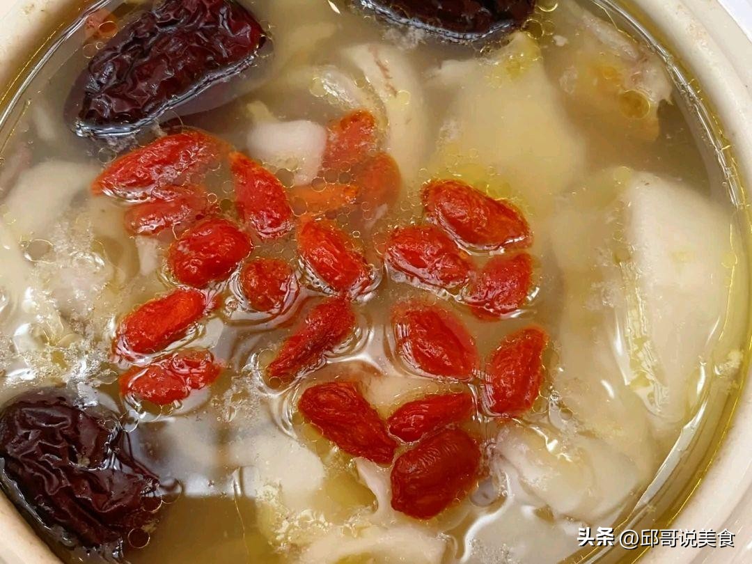 如何给女士煲好广东靓汤,煲靓汤滋补养生好吃又营养