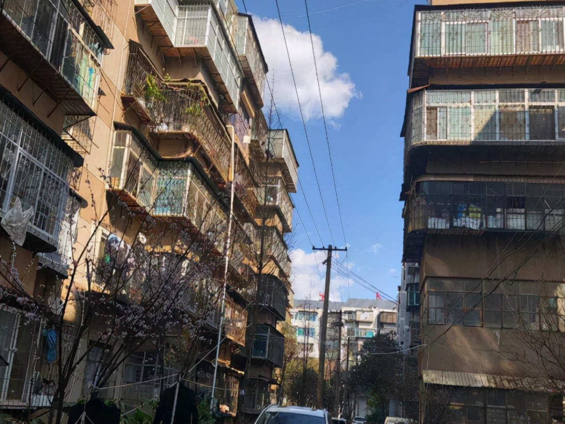 第一批70年到期的房子怎样处理,70平米老破小改造翻新案例