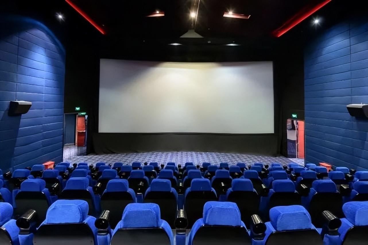 “后春节档”看电影，从过年变成过日子吧|猛侃专栏