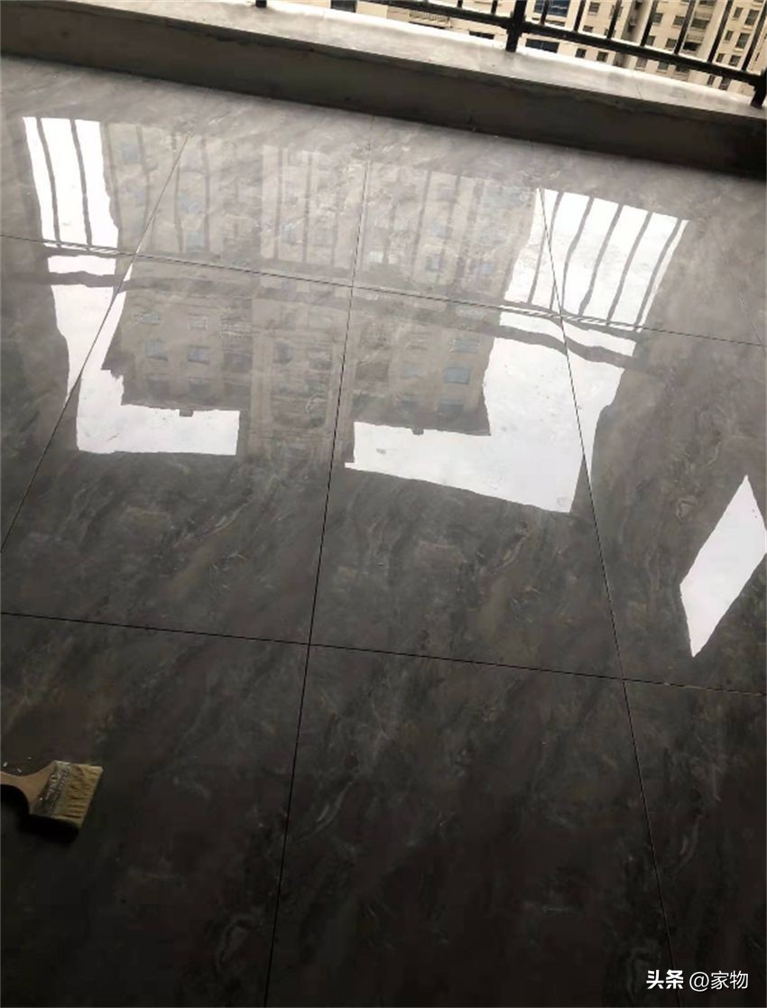 客厅铺800砖和600哪个好,客厅瓷砖铺120*60还是150*75好