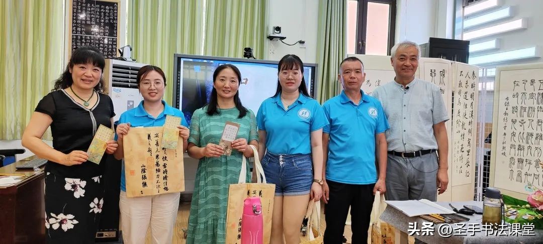 写篆隶楷行，品中和文化，鲁巷实验小学建和分校教师书法培训
