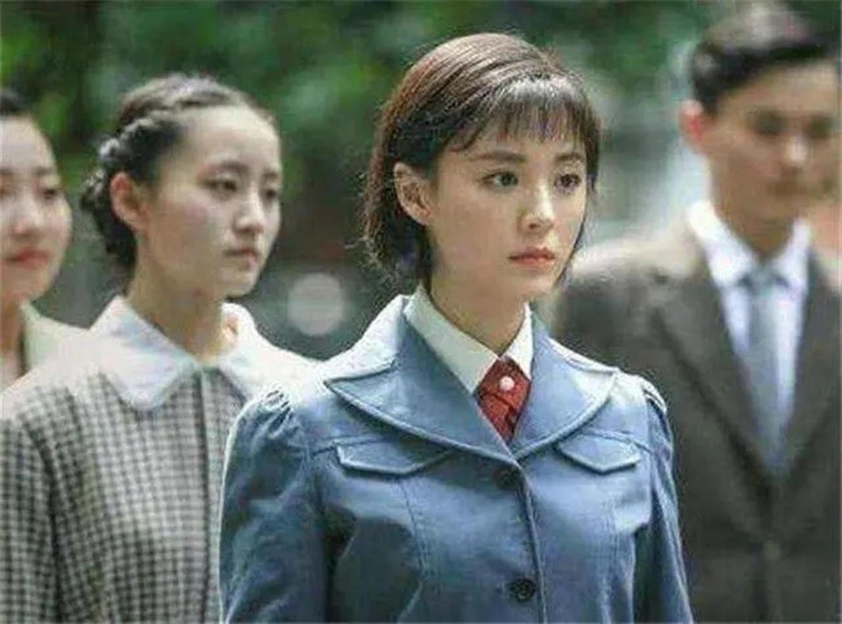 抗日中牺牲的军统女特务,军统女特务冒死救下地下党