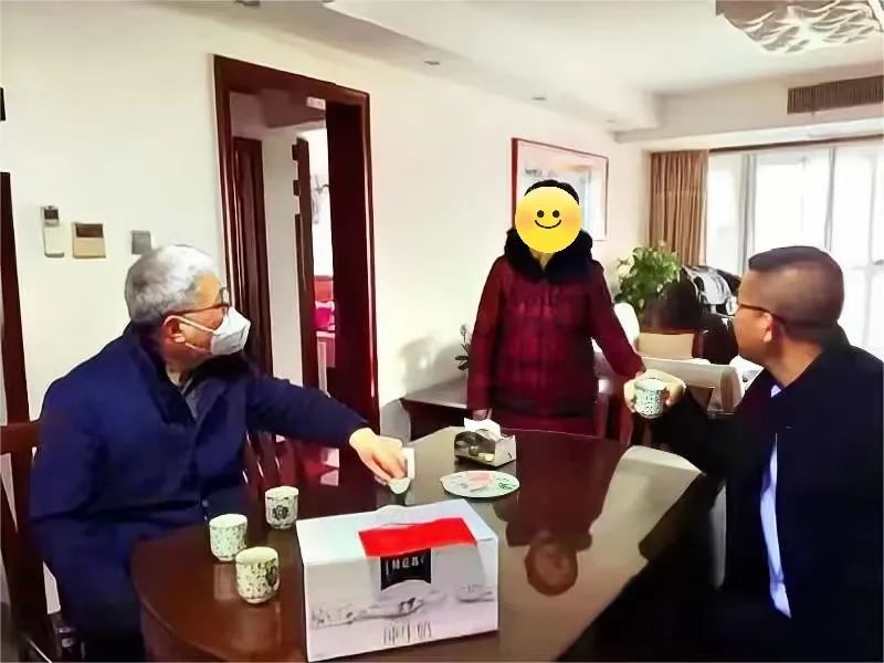 盐城市初级中学——新春慰问送温暖浓浓关爱暖人心