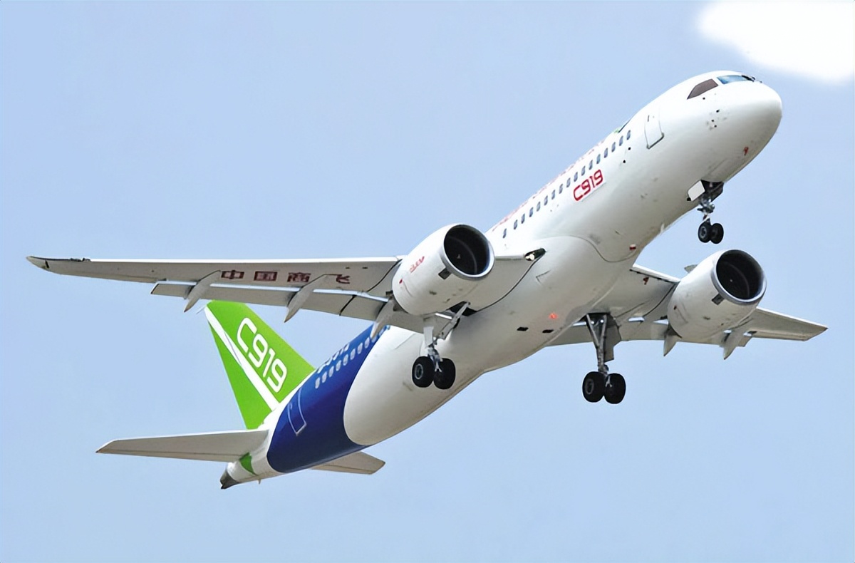 c919首飞祝贺,c919有望获准飞行