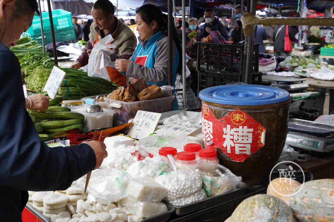 成都这个市场只开半天还放高温假，地图上找不到