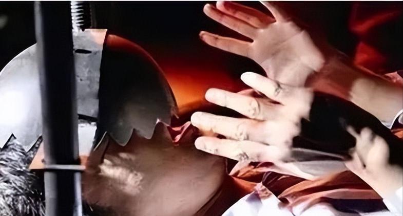 古代十大酷刑之一的电影,在古代最残忍的十大酷刑