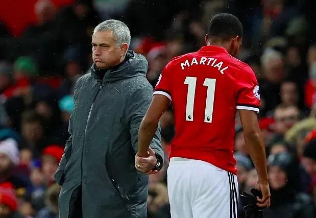 穆里尼奥错失德布劳内,穆里尼奥不行了吗