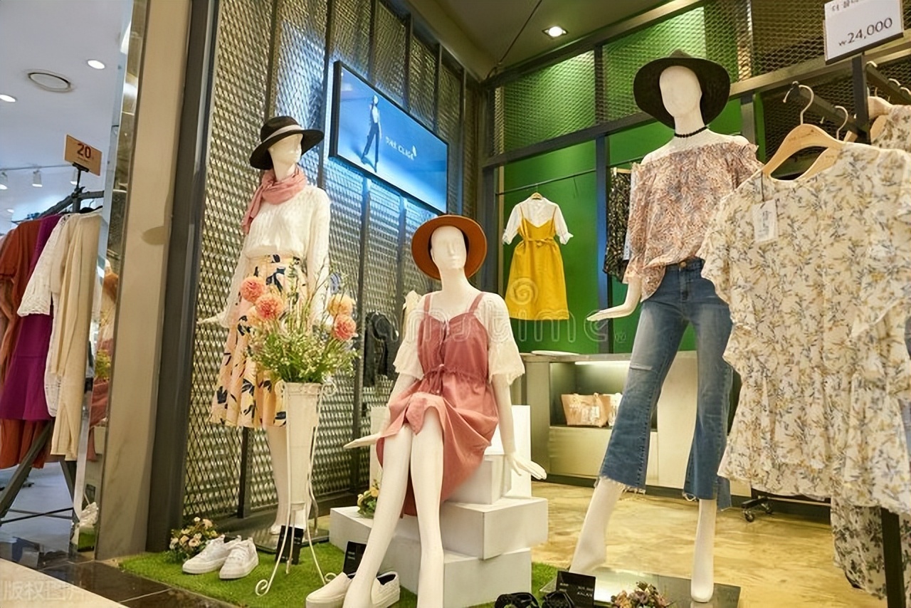 服装店怎么月入几十万,服装店零元穿一年的利润