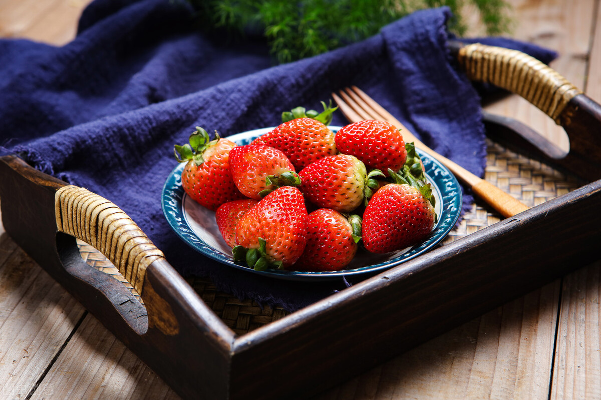 夏季，这5种水果建议多吃，清润润肠防暑热，神清气爽度夏天