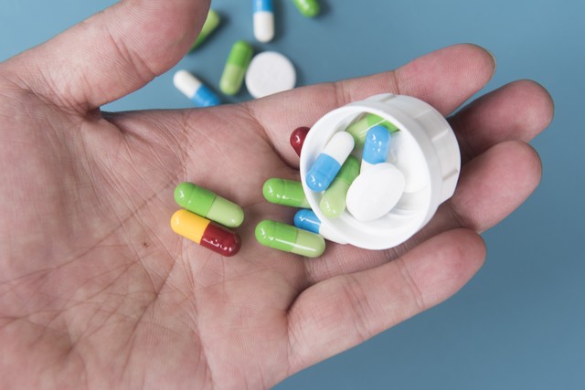 年轻人单纯收缩性高血压如何用药,单纯收缩期高血压的诊断标准是