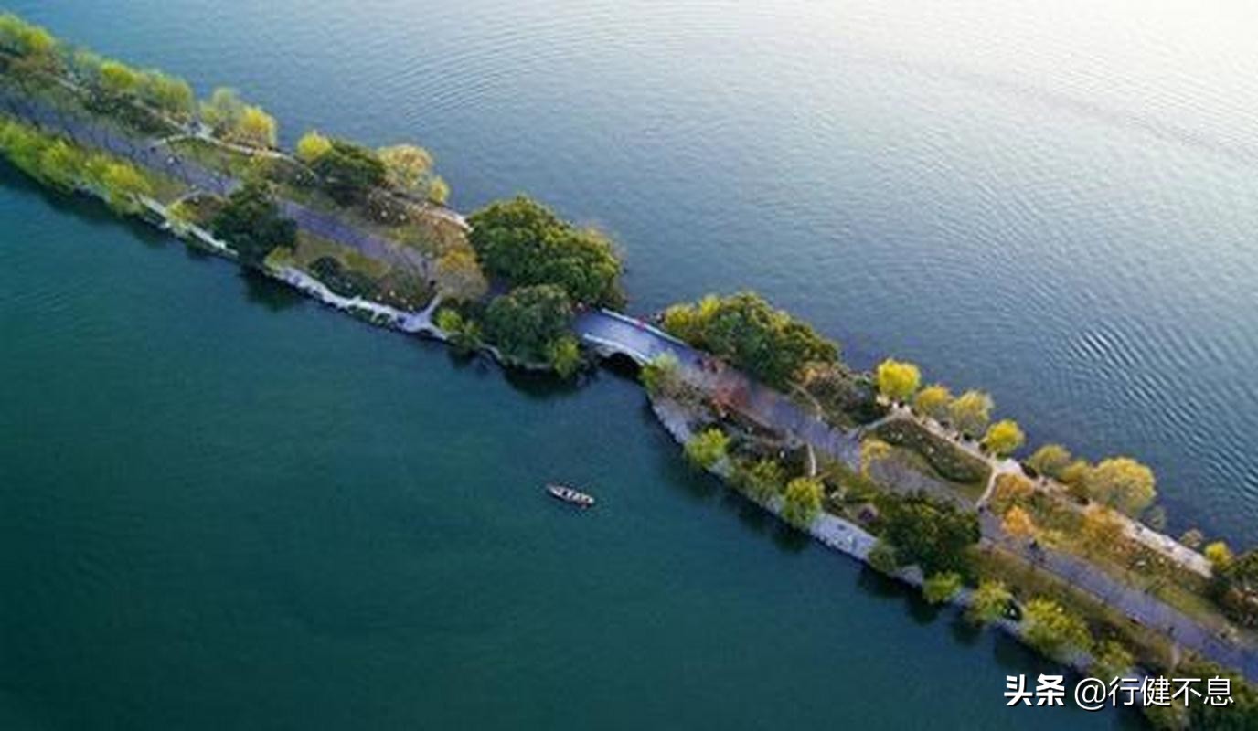 西湖荷花诗句古诗大全,荷花美景的诗句大全