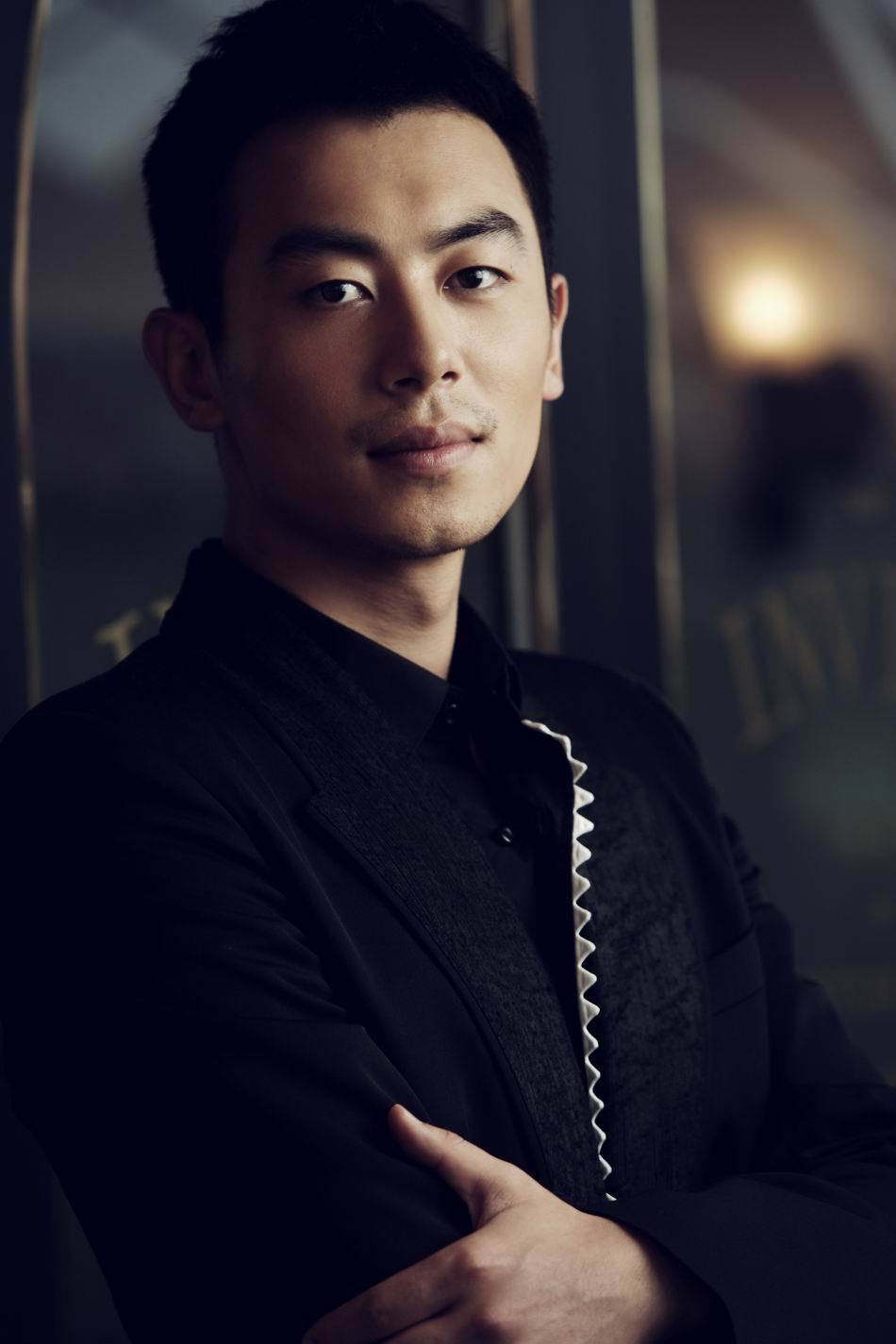 朱亚文:行走的荷尔蒙,男德天花板,他到底有什么魅力呢?