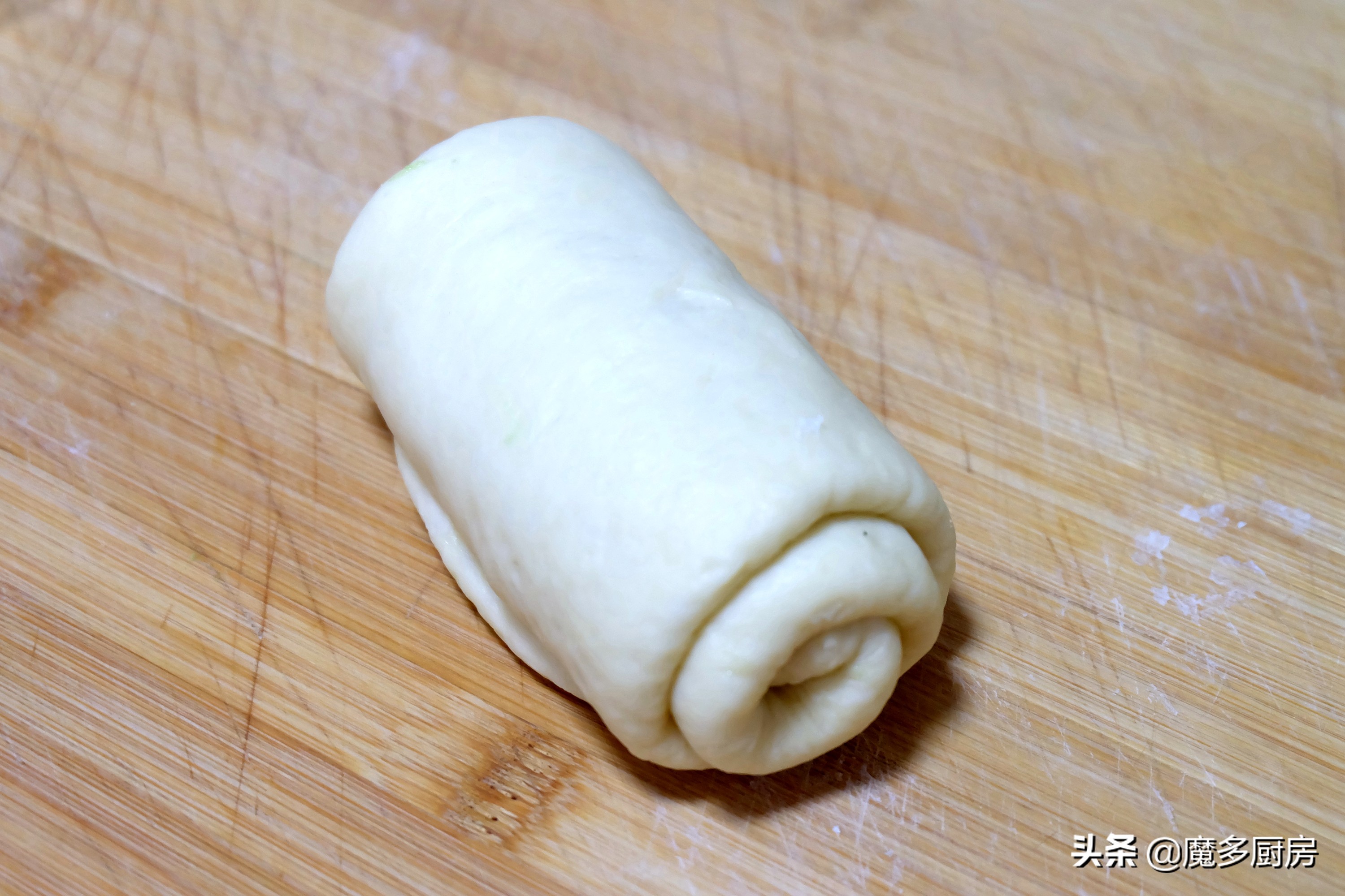 家常面包怎么做松软好吃,在家怎样做面包又松又软视频教程