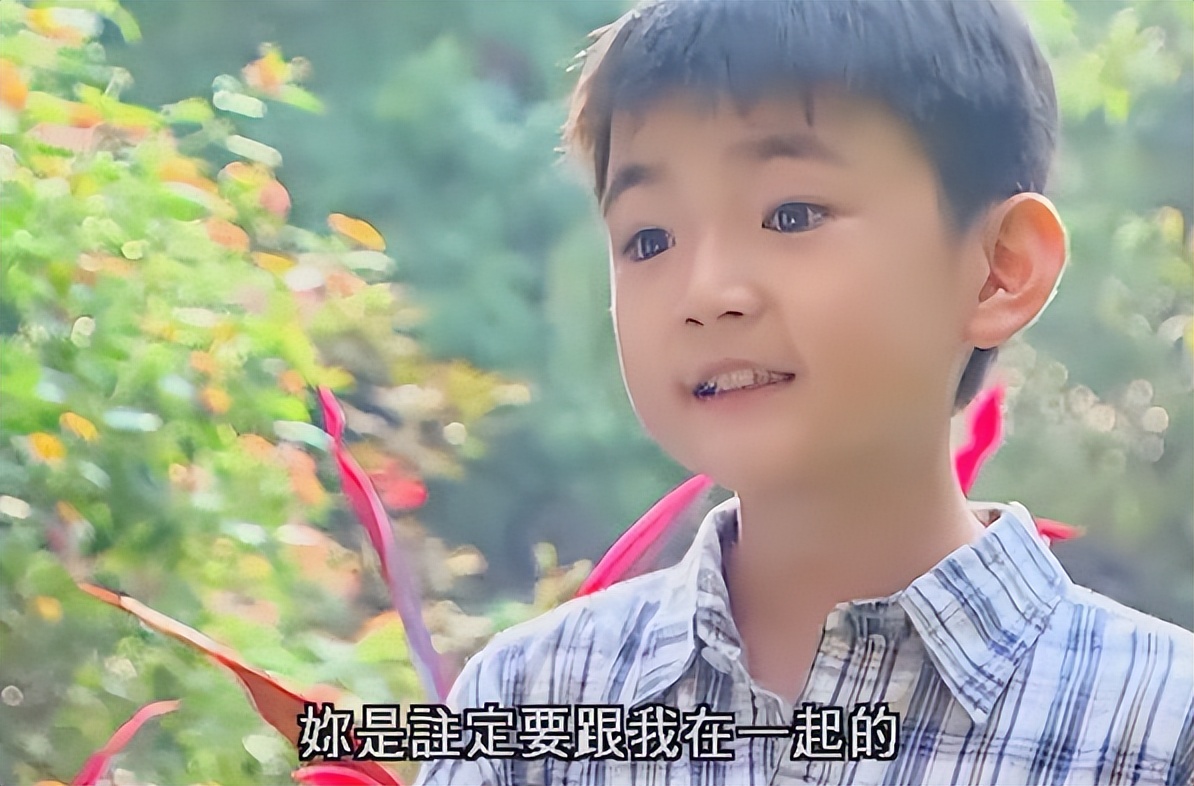 被注射抑生长剂，与女粉丝裸聊，这4位童星，真的被父母害惨了