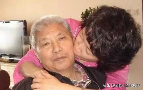 中央台夕阳红主持人黄薇多大,央视主持人黄薇个人简历