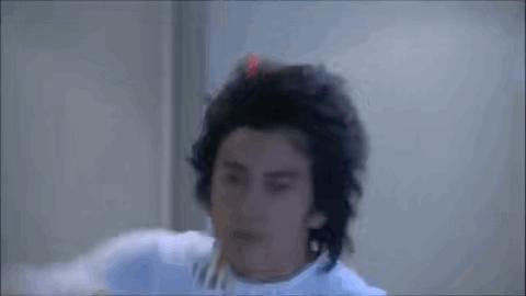 日本国宝级帅哥假面骑士,假面骑士救了人却被伤害