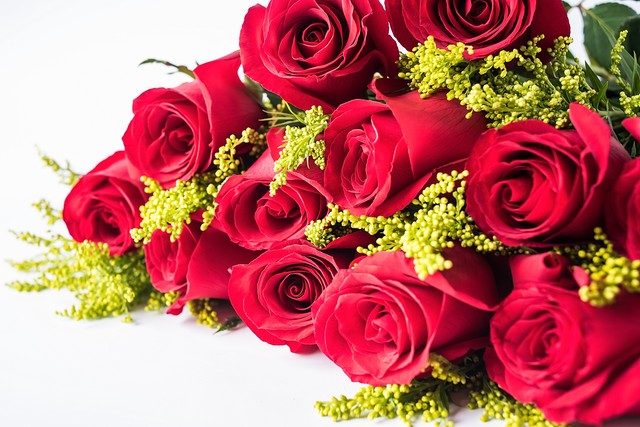 情人节就是男人一个人的节日吗,什么时候情人节成了女人的节日