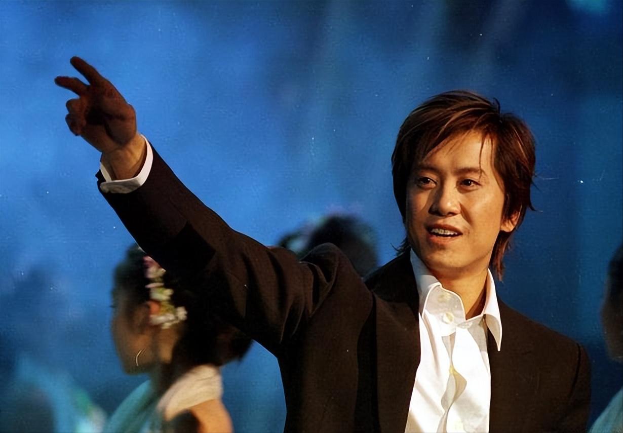 毛宁出道前的成长史,歌手毛宁16岁照片