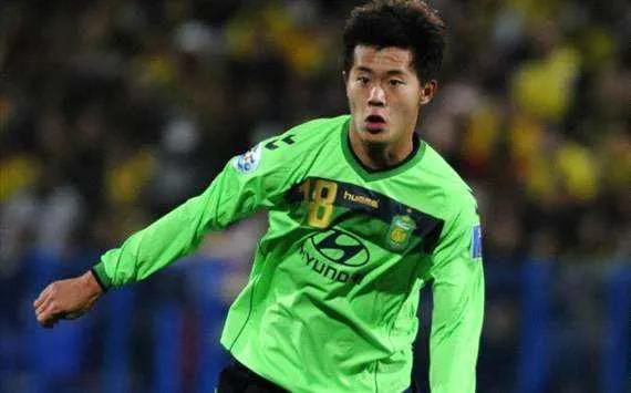 中国男足再负韩国！为什么中国男足国家队对韩国国家队胜少负多？