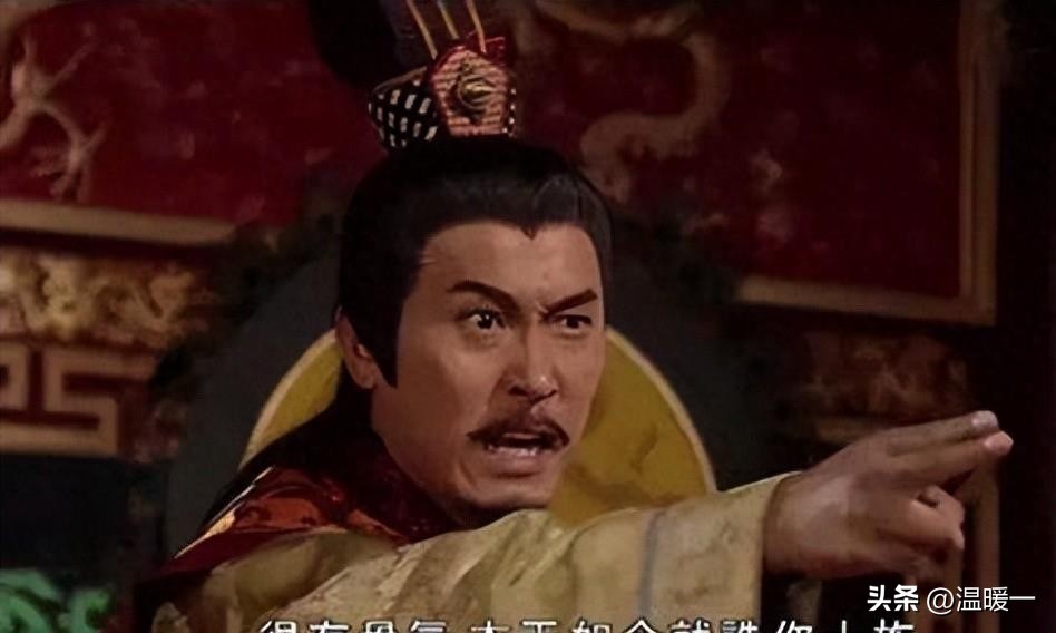 *绑捆**露大胸、台词胡来！这些“*辱侮**”观众的剧情，真把观众当呆子