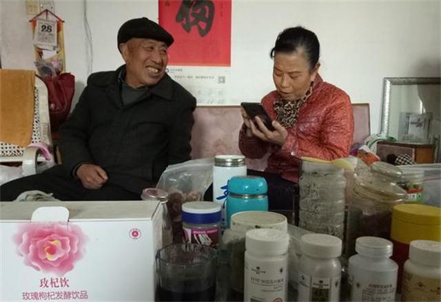 用冤狱赔偿款投资权健河南农民赵作海：钱没赚到保健品吃了一堆