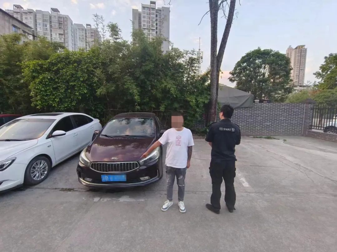 以“送包装卫生纸”诱导群众提供手机号码注册京东账号，5人在南充落网！