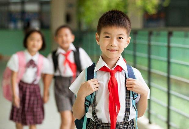西安小学校服一般多少钱,西安小学校服收费标准是多少
