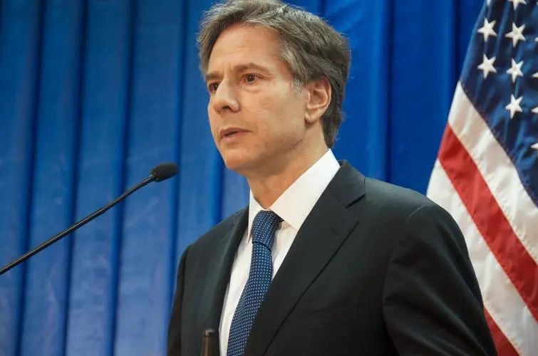 又想拉中国下水，美国这一招真的狠！