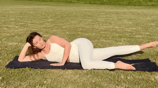 瘦肚子瘦大腿内侧瑜伽,瑜伽拉力器瘦大腿内侧