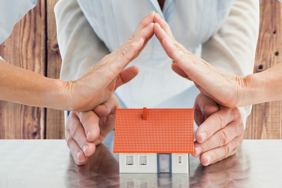 面对美股连续暴跌a股周一会怎样,官媒点评金融乱象