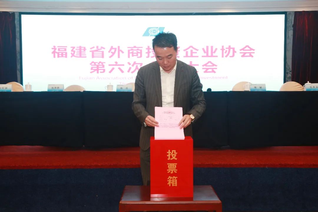 香港金日集团李冠华,金日集团总裁李冠华多大