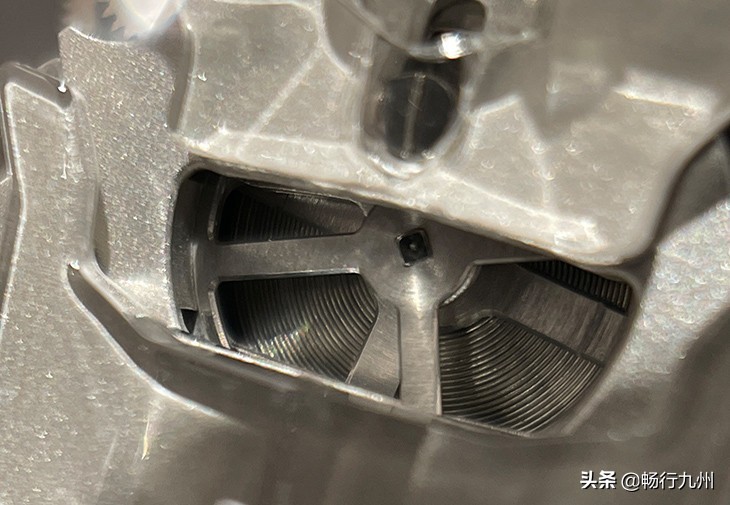 BELLROSS现代水晶骷髅腕表