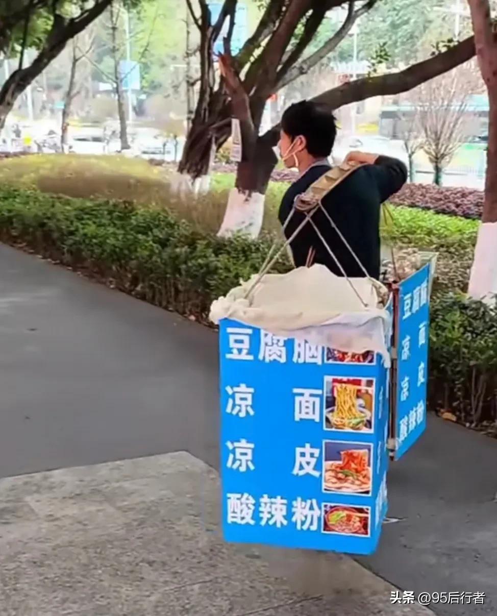 淄博卖绿豆糕的老大爷说不好吃,淄博绿豆糕大爷公布秘方神评论