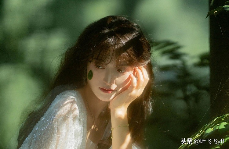 和女人聊天怎么撩她,跟女人聊天怎么撩她