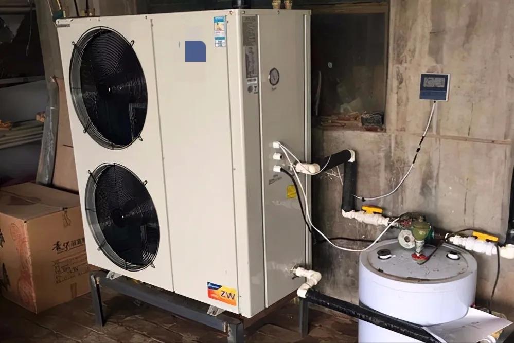 空气能热泵和壁挂炉地暖哪个好,空气源热泵采暖和壁挂炉哪个舒服