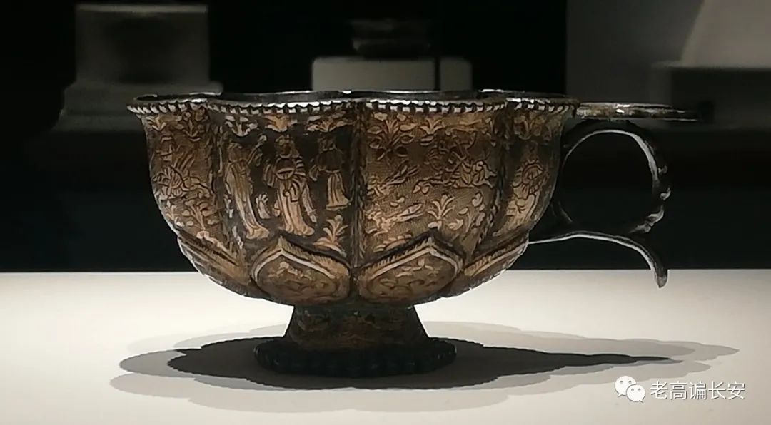 唐代鎏金杯,唐代银凤杯