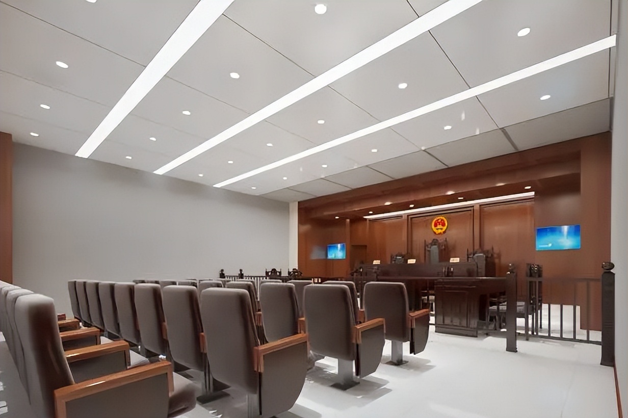 女子4800万存银行,女士2400万存银行钱没了