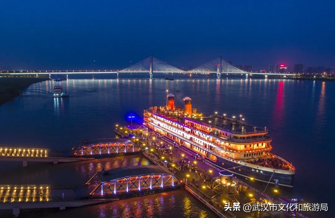 叮！毕业旅行指南已送达，玩转武汉！