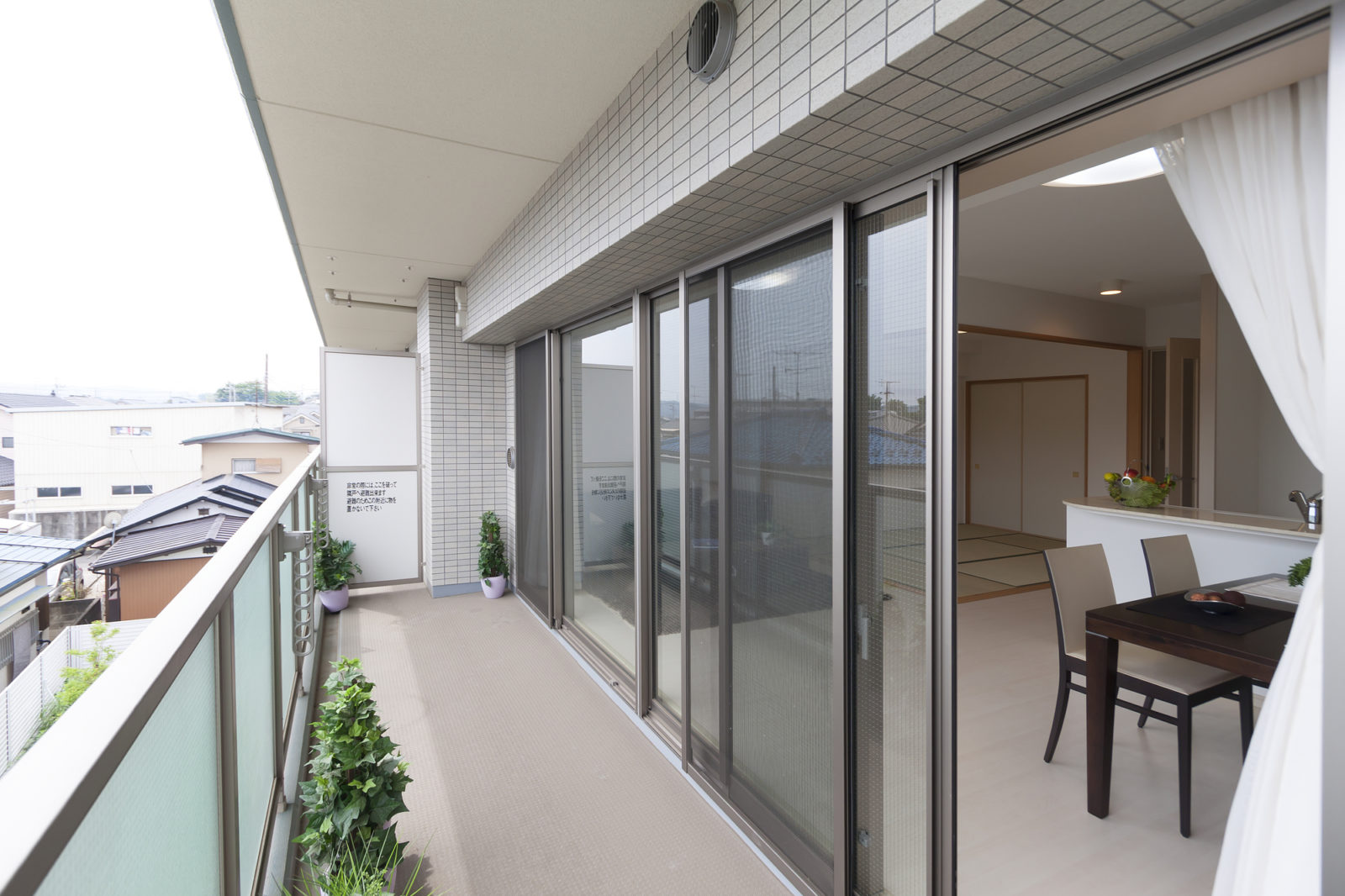 在日本租房和住酒店哪个便宜,在日本买房出租真实感受